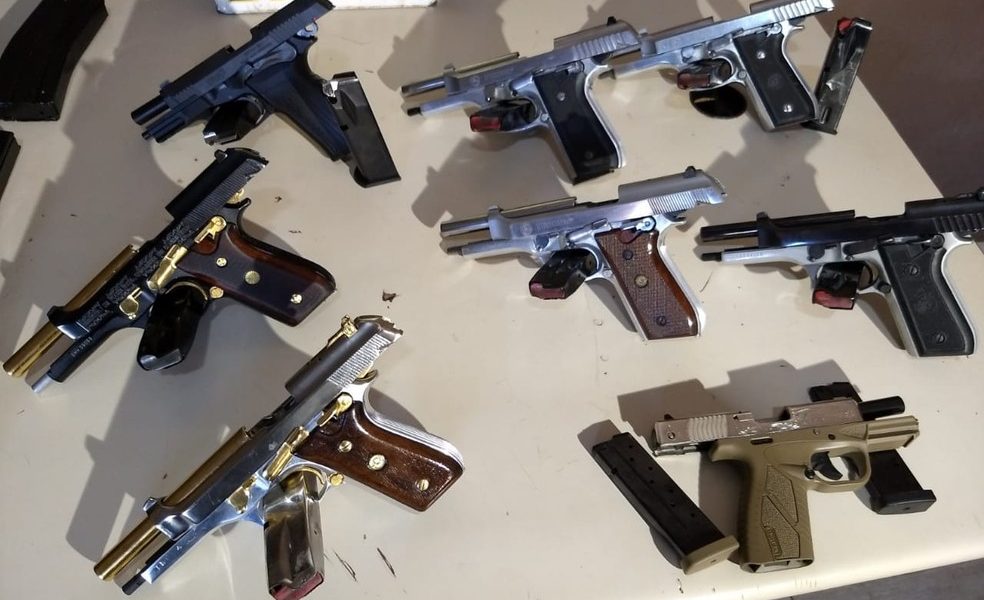 Caen dos paraguayas que traficaban armas de fuego al Brasil